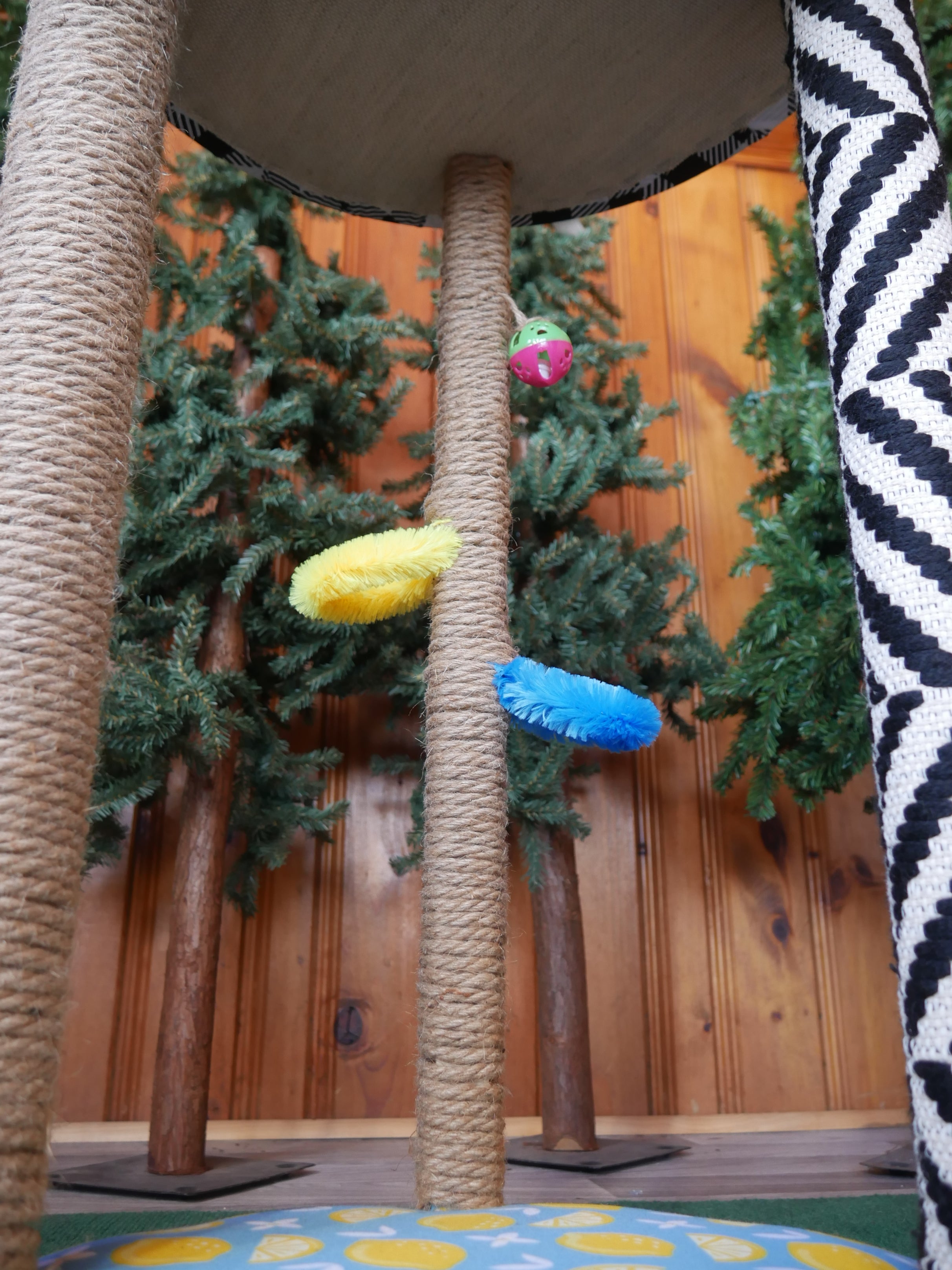 Multi-Pattern 18x27 Scratch Tower For Cats