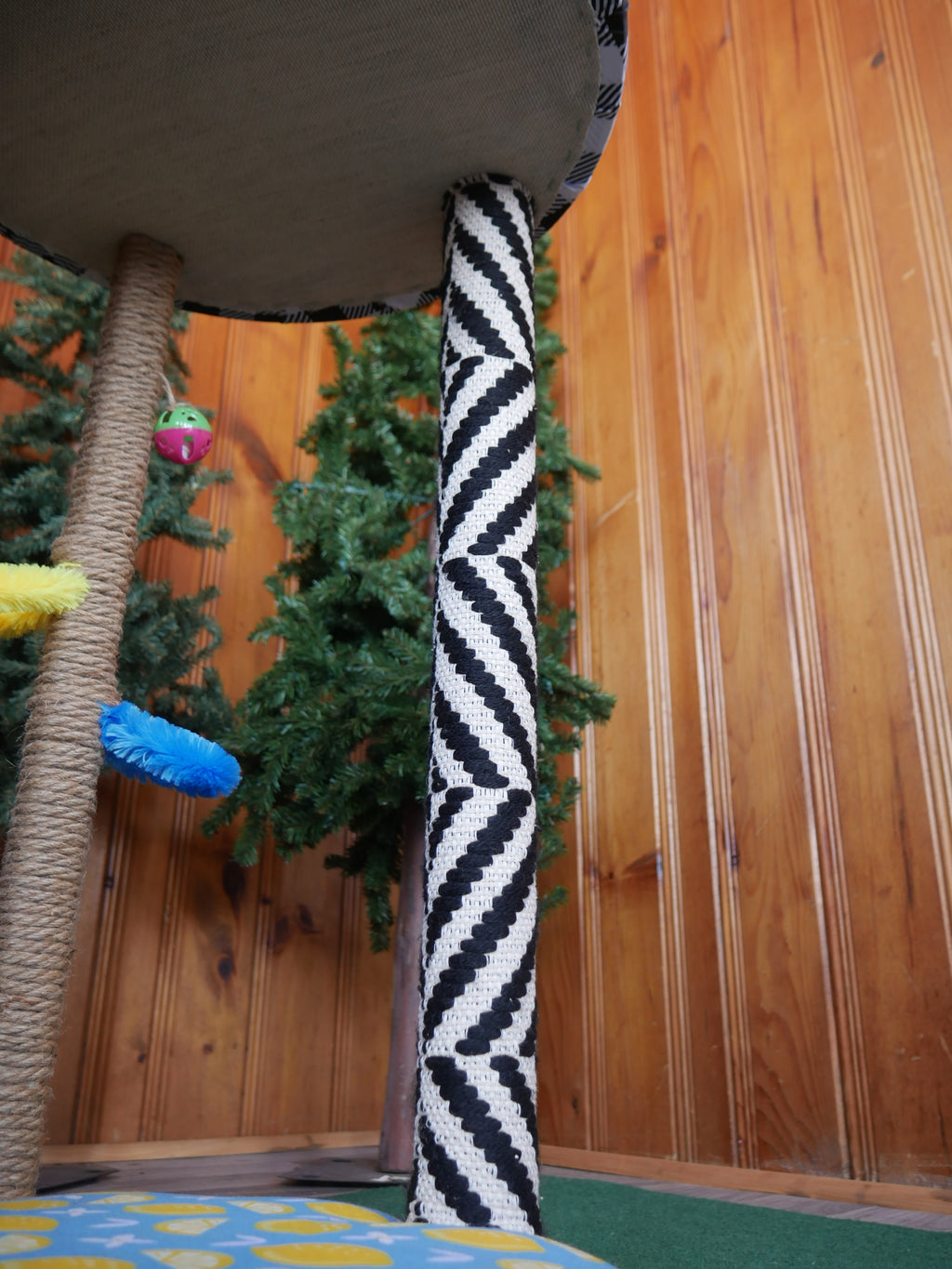 Multi-Pattern 18x27 Scratch Tower For Cats