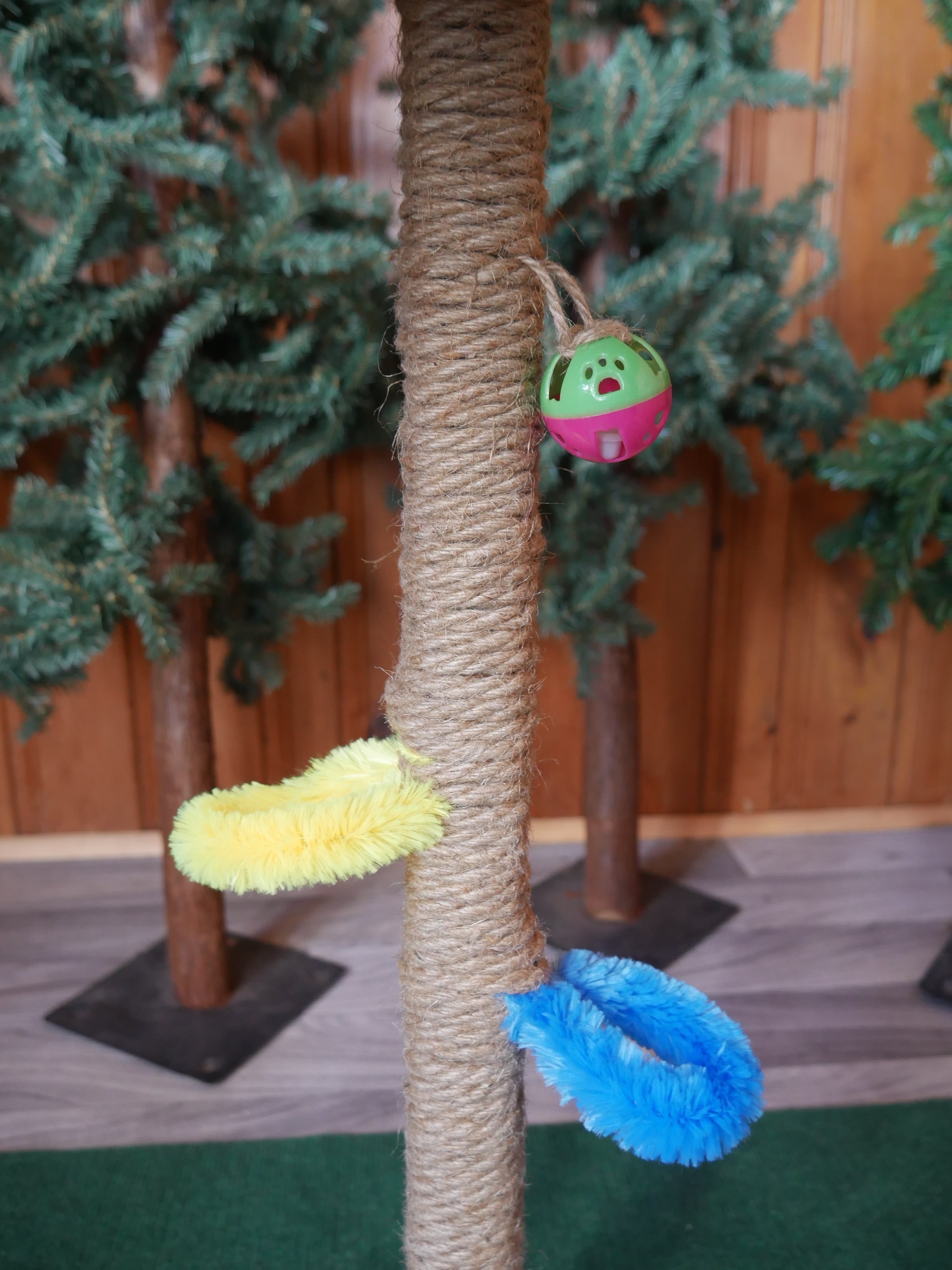 Multi-Pattern 18x27 Scratch Tower For Cats